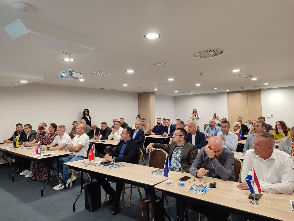 konferencija 4
